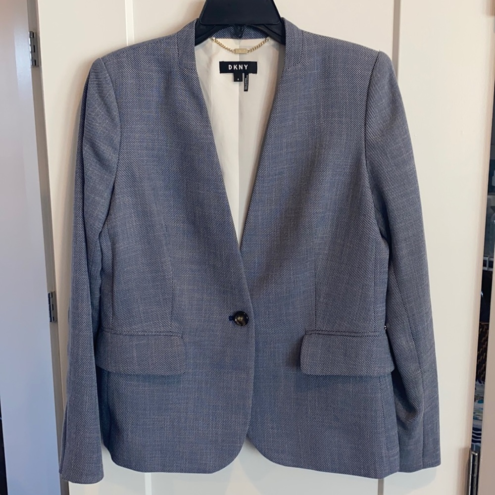 DKNY blazer size 8, light blue patterned